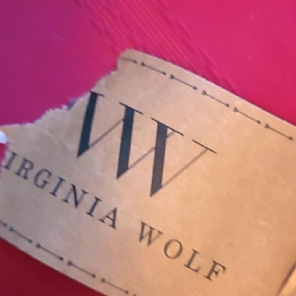 Virginia wolf wrap - Picture 5 of 5